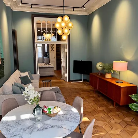 Design-Apartment Benedict Luxus, Stil & Workspace